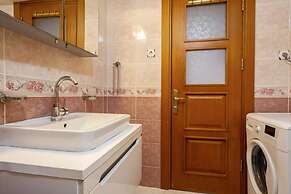 Missafir Apartment With a Panoramic Bosphorus View