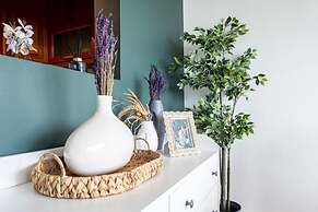 Missafir Apartment With a Panoramic Bosphorus View