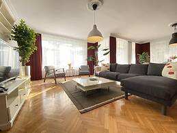Missafir Spacious Flat Near Caddebostan Coast