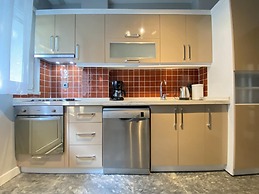 Missafir Spacious Flat Near Caddebostan Coast