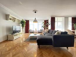 Missafir Spacious Flat Near Caddebostan Coast