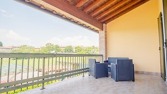 The House in the Vineyard - Italian Homing