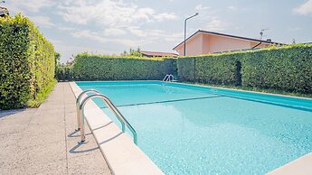 The House in the Vineyard - Italian Homing