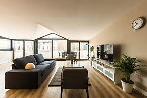 Exceptional Flat With Galata Tower View in Beyoglu