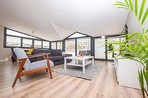 Exceptional Flat With Galata Tower View in Beyoglu
