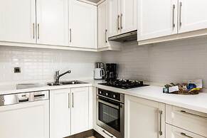 Exceptional Flat With Galata Tower View in Beyoglu