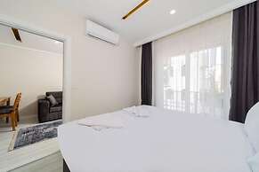 Lovely and Central Flat Near Beach in Antalya