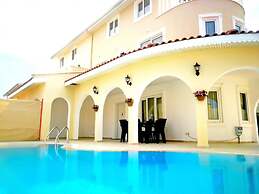Marvelous Villa With Private Pool in Antalya
