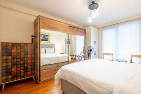 Pleasant Flat With Central Location in Sisli