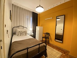 Missafir Gorgeous Flat in the Heart of Beyoglu