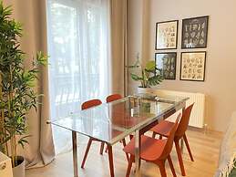 Missafir Dreamy and Central Flat in Besiktas