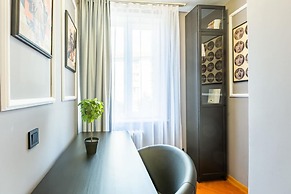 Flat With Excellent Location in Nisantasi