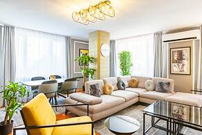 Flat With Excellent Location in Nisantasi