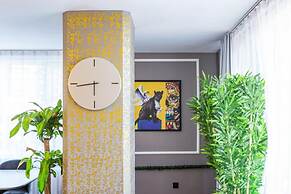 Flat With Excellent Location in Nisantasi