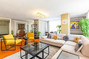 Flat With Excellent Location in Nisantasi