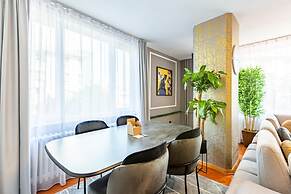 Flat With Excellent Location in Nisantasi