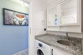 Flat With Excellent Location in Nisantasi