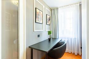 Flat With Excellent Location in Nisantasi