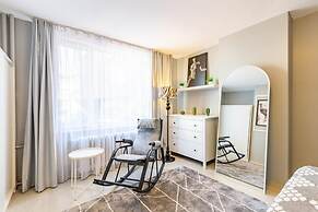 Flat With Excellent Location in Nisantasi