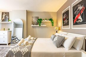 Flat With Excellent Location in Nisantasi