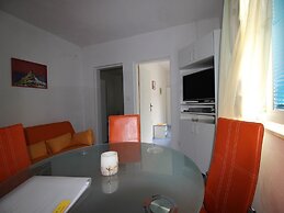 Apartments Roza 1-2