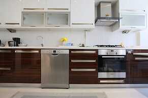 Modern Cozy Flat With Central Location in Sisli
