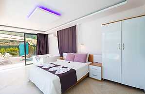 Dreamy Villa With Private Pool and Jacuzzi in Kas