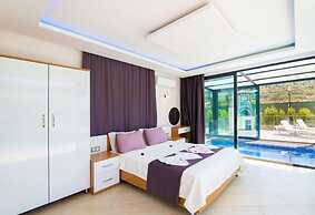 Dreamy Villa With Private Pool and Jacuzzi in Kas
