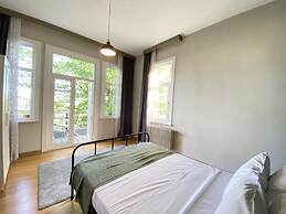 Flat With Balcony and Bosphorus View in Beyoglu