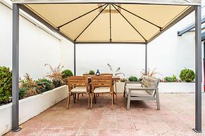 Missafir Studio Flat w Backyard in Nisantasi