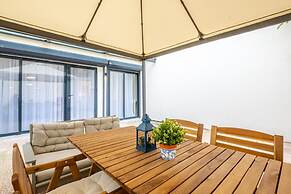 Missafir Studio Flat w Backyard in Nisantasi