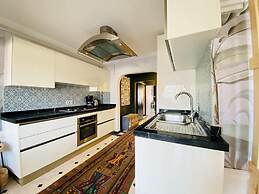 Missafir Flat With Bosphorus View in Rumeli Hisari