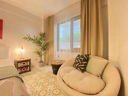 Missafir Flat With Bosphorus View in Kuzguncuk