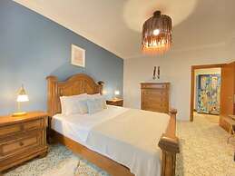 Missafir Flat With Bosphorus View in Kuzguncuk