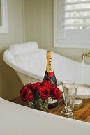 Verandah House Country Estate