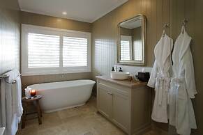 Verandah House Country Estate