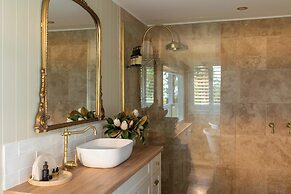 Verandah House Country Estate