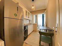 Missafir Chic Flat Near Shopping Malls in Sisli