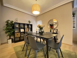 Missafir Chic Flat Near Shopping Malls in Sisli