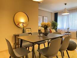 Missafir Chic Flat Near Shopping Malls in Sisli