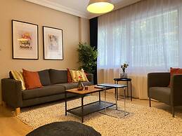 Missafir Chic Flat Near Shopping Malls in Sisli