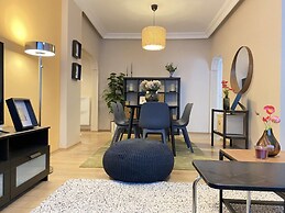 Missafir Chic Flat Near Shopping Malls in Sisli