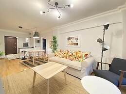 Charming and Central Flat With Balcony in Beyoglu