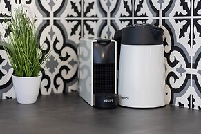 Warsaw Apartment Elekcyjna by Renters