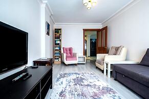 Eclectic Apartment Near Popular Attractions in Beyoglu