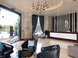 Lotus Hotel & Apartment