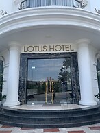 Lotus Hotel & Apartment