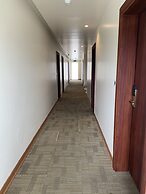 Lotus Hotel & Apartment