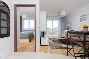Warsaw Apartment Young City by Renters