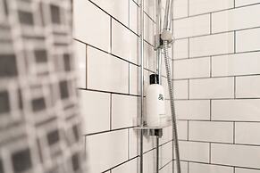 Helsinki home by Johanna Gullichsen